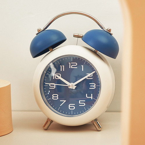 . Reloj Mecánico De Metal Con Luz Nocturna Silenciosa