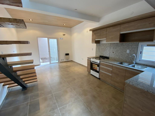 Venta - Lomas Del Chateau - 2 Dormitorios - Divino!!