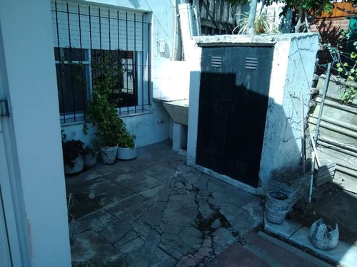 Casa En Venta En Moron Sur