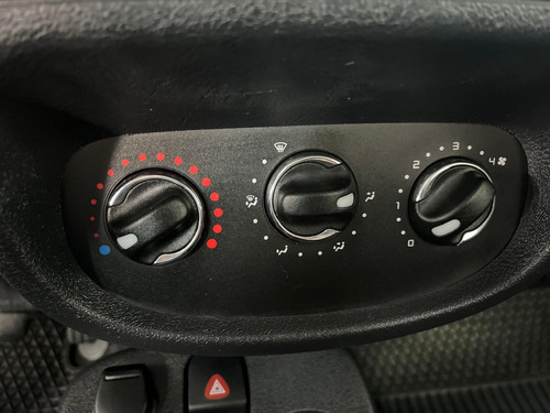 Renault Clio 1.0 EXPRESSION 16V FLEX 4P MANUAL