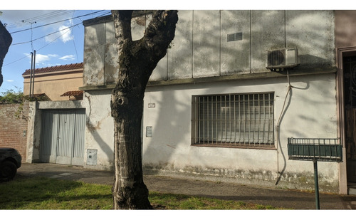 Casa Antigua A Reciclar Con Gran Lote