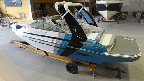 Lancha Triton 250 Cab || Zero ||