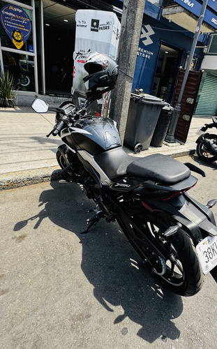 -dominar 250 -año 2023 -km 21000