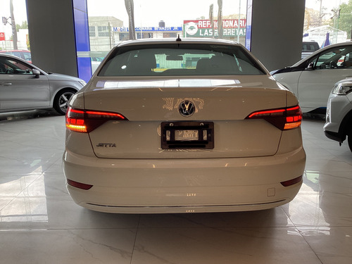 Volkswagen Jetta 1.6 Msi Starline