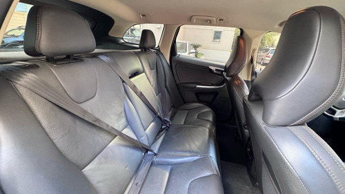 Volvo XC60 2.0 T5 Dynamic 5p