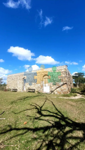 Muy Linda Casa De Piedra, 9 Has En Las Sierras Y Con 500 Olivos - Ref : Eqp7386