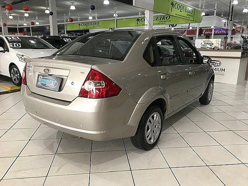 Ford Fiesta Sedan 1.6 Mpi Class Sedan 8v 2010