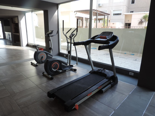 Imagen 4 de 11 de Apartamento- Rambla Costanera, Dos Dormitorios Y Dos Baños