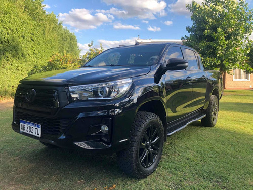Toyota Hilux 2.8 Cd Srx 177cv 4x4 At 2017
