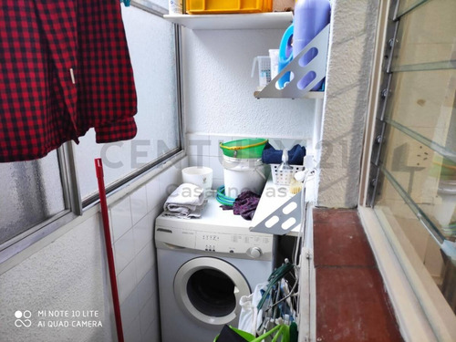 Imagen 12 de 14 de Departamento 3 Amb, 1ro Por Escalera Con Balcon, Excelente Estado