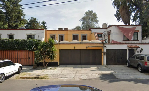 Gran Remate Bancario, Casa A La Venta En La Colonia Del Carmen, Coyoacan