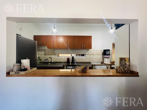 Imagen 6 de 25 de Venta En Block Dos Ph Con Cochera Y Patio En Sarandí (31066)
