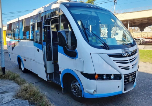 Imagen 1 de 8 de Minibus Iveco 9512 2015 Lucero 24 Asientos