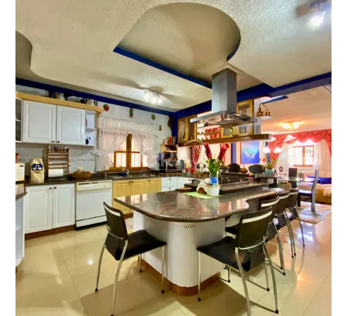 Casa En Venta En Lecheria