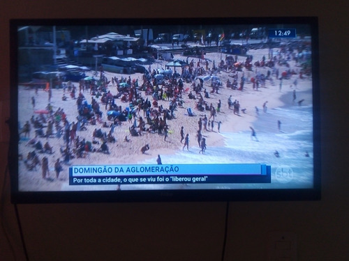 Imagem 2 de 3 de Tv Led Philco 32 Polegadas
