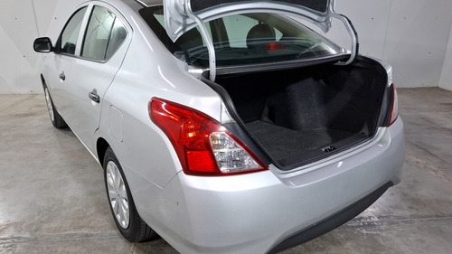 Nissan Versa 1.6 DRIVE AUTO