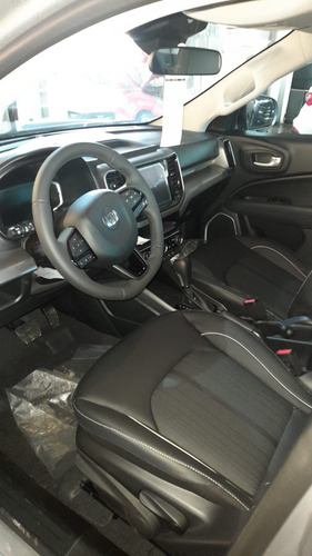 Imagen 10 de 20 de Nueva Fiat Toro Freedom 4x2 My22