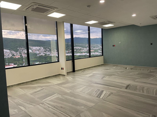 Imagen 1 de 27 de Oficinas Corporativas Nuevas Y Modernas
