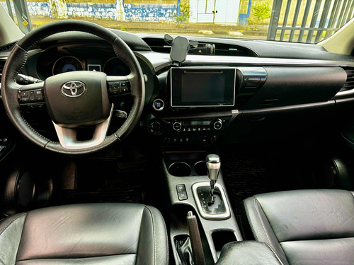 Toyota Hilux 2.8 Tdi Srv Cab. Dupla 4x4 Aut. 4p