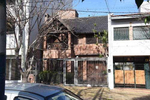 Imagen 1 de 19 de Casa En Venta En La Plata