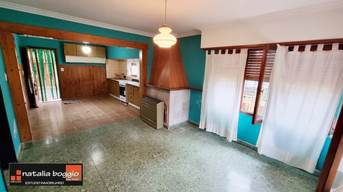 Casa Y Departamento En Miramar B° Los Pinos V5156
