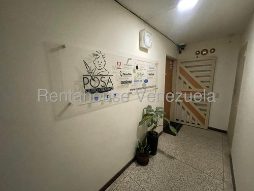 Y.t. Oficina En Venta, Los Cortijos De Lourdes Mls #25-17194