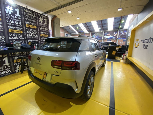 Imagen 7 de 20 de Citroen C4 Cactus Feel