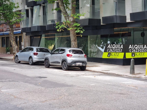 Imagen 3 de 11 de Local -local Comercial Esquina , Canelones Y Convención, Estrena , 200 M2 !!
