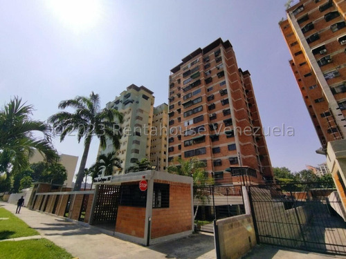 Apartamento, Una Joya De La Zona Norte De Maracay, En La Urbanización Base Aragua. 24-6556 Ec