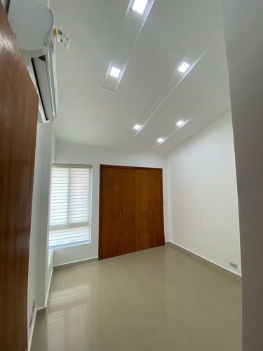 Imagen 7 de 14 de Tohwhouse En Venta Mañongo Bonaventura Home Ga Vip