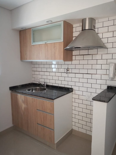 Imagen 5 de 10 de A Estrenar 2 Ambientes Con Cochera Y Patio