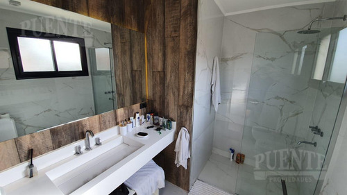 Imagen 8 de 14 de Casa - Los Talas - En Lote Interno - Venta Toda Amueblada