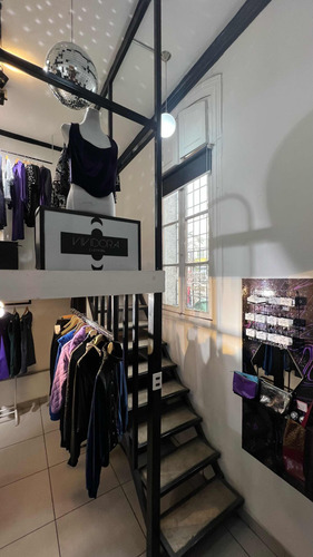 Local Comercial Con Altillo A Pasos De Metro Santa Isabel
