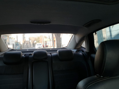 Ford Mondeo 1.8 Titanium Tdci M6