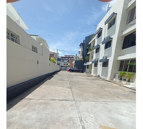 Imagen 2 de 19 de Acogedor Apartamento Ubicado En La Julia Entre Abraham Lincoln Y Alma Mater Sector La Julia -aires Acondicionados Inverter Ultima Generación En Cada Área.