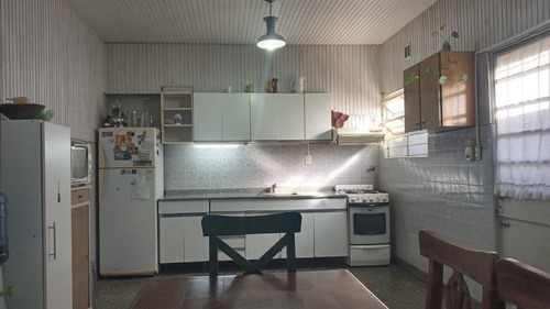 Imagen 7 de 22 de Casa 3 Amb. Buen Estado Excelente Ubicación - Ramos Mejia