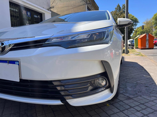 Imagen 6 de 11 de Toyota Corolla 2017 1.8 Se-g Cvt 140cv