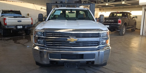 Imagen 8 de 15 de 2015 Silverado 3500 Hd 4x4 Plataforma