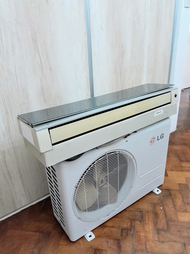 Aire Acondicionado Lg Art Cool 3000 No Funciona El Compresor Espejo Gris (Usado)