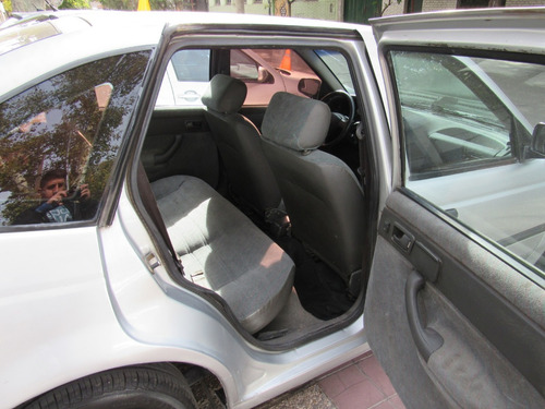 Volkswagen Pointer 1.8 Gli
