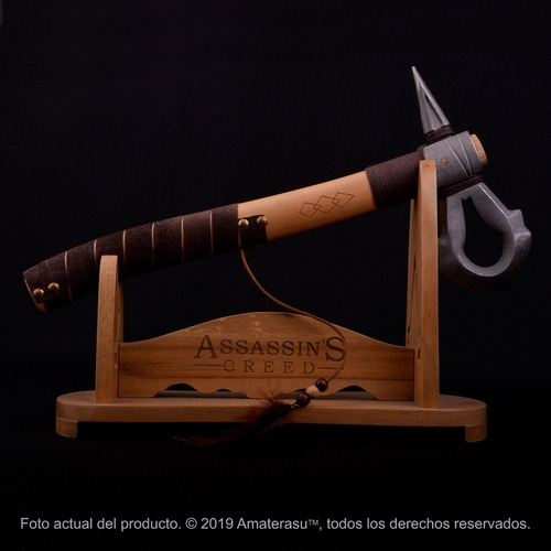 Imagen 1 de 10 de Hacha Tomahawk Assassin's Creed De Connor + Exhibidor