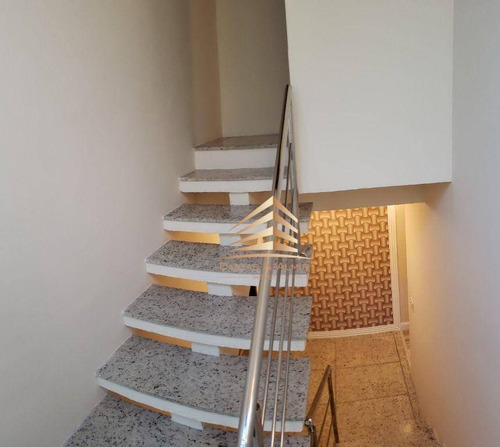 Imagem 17 de 30 de Sobrado Com 4 Dormitórios 2 Suite À Venda, 225 M² Por R$ 1.050.000 - Portal Dos Gramados - Guarulhos/sp - So0155