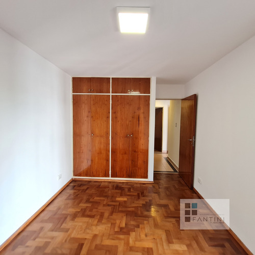 Alquiler 3 Dormitorios. 2 Baños. Centro. Cañada Y Colón. Figueroa Alcorta 153