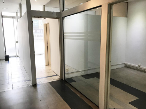 Oficina Con Local O Depósito - Dos Plantas En Chacarita 374m2 Totales Con 3 Baños Alquiler