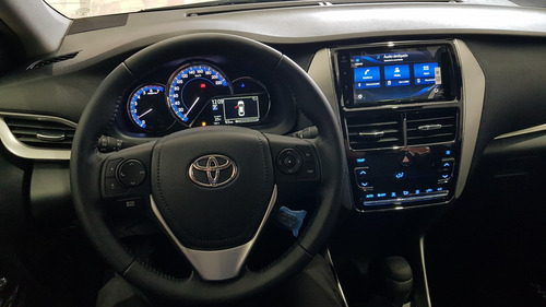 Toyota Yaris 1.5 Xs Connect Cvt (flex)