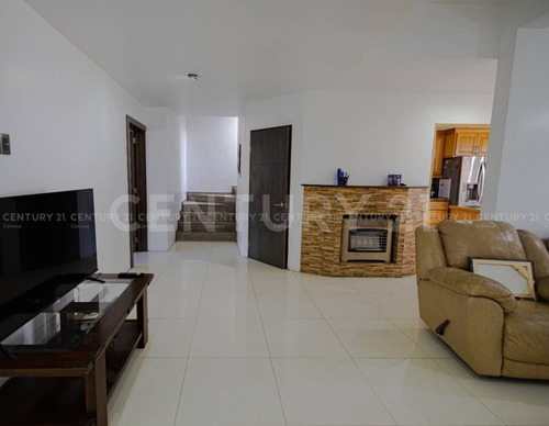 Casa En Venta En Fraccionamiento Monte Vesubio Chihuahua, Chih.