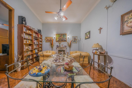 Venta Ph Tipo Casa 4 Ambientes Colegiales Cochera Y Patio