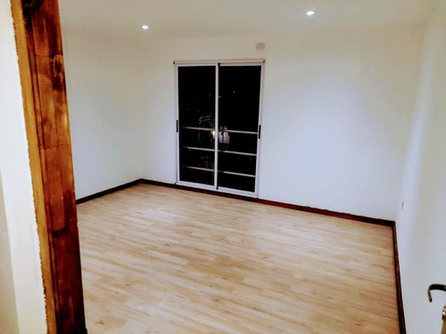 Imagen 9 de 11 de Ph A Estrenar 2 Dorm. Con Jardín- 41 Entre 24 Y 25 -la Plata