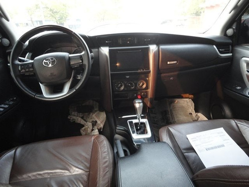 Toyota Hilux Sw4 2.7 Sr 4x2 16v Flex 4p Automático
