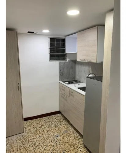 Venta De Local Comercial En Calasanz, Excelente Ubicación.